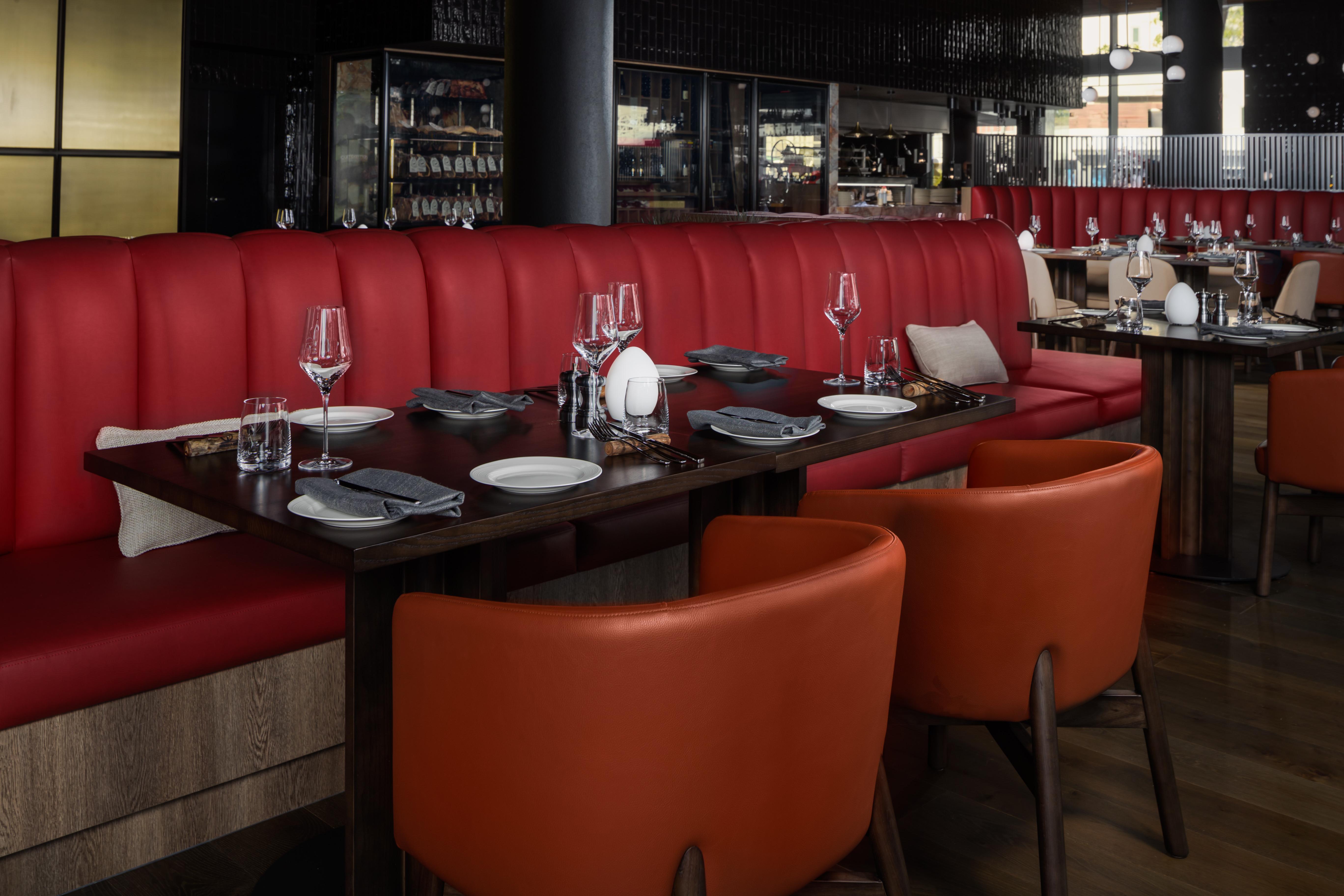 Crystalbrook Bailey Hotell Cairns Exteriör bild Interior of the restaurant