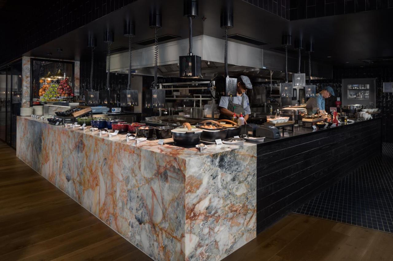 Crystalbrook Bailey Hotell Cairns Exteriör bild The kitchen at the restaurant